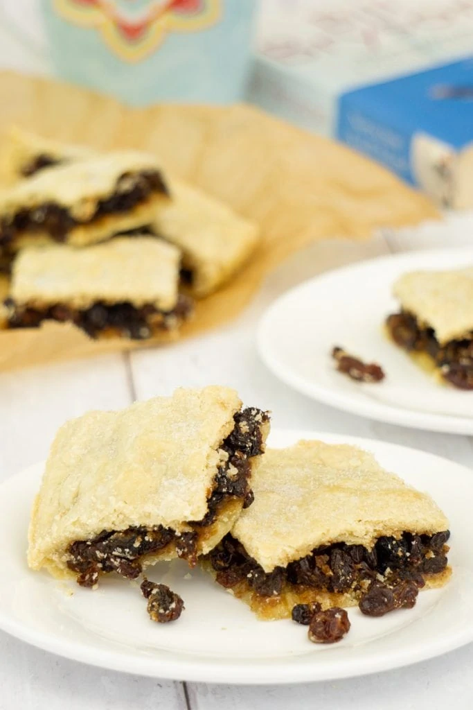 Flies' Graveyard Flies' Cemetery Scottish Fruit Square Scottish Fruit Slice Recipe on a plate