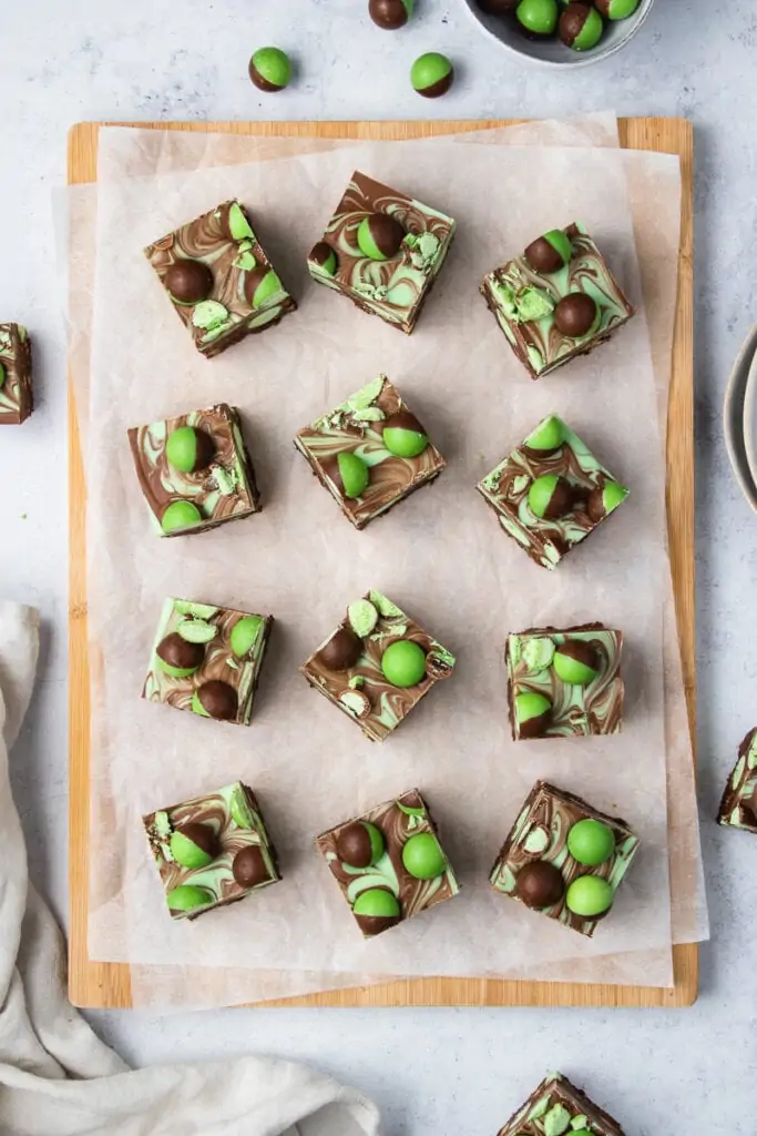 Easy NoBake Mint Aero Traybake Recipe Scottish Scran
