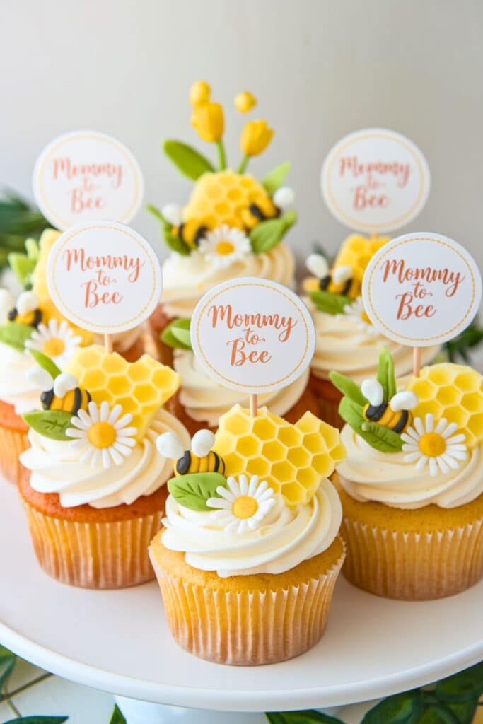 baby shower themes - mommy to bee