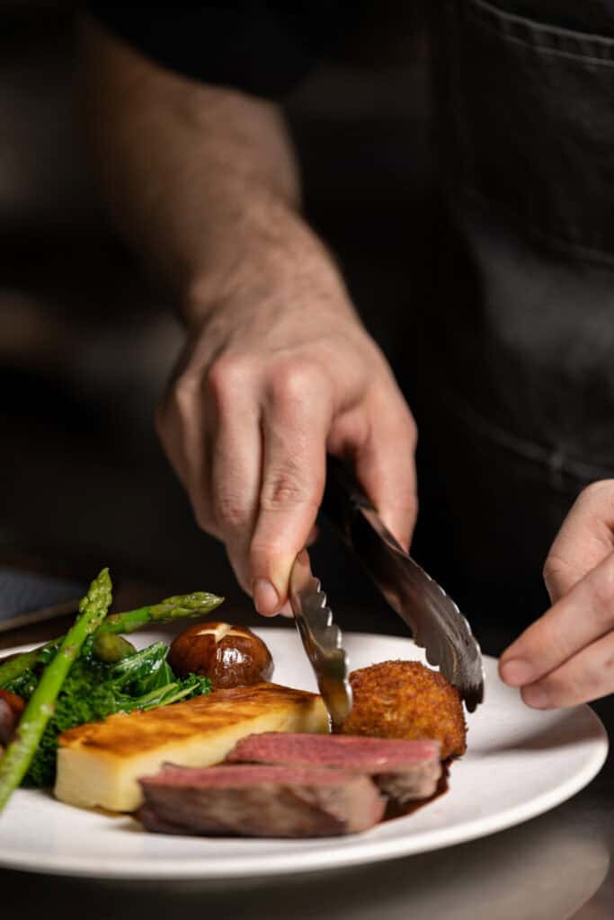 Salut restaurant in London, in The Cold Magazine — photo 2