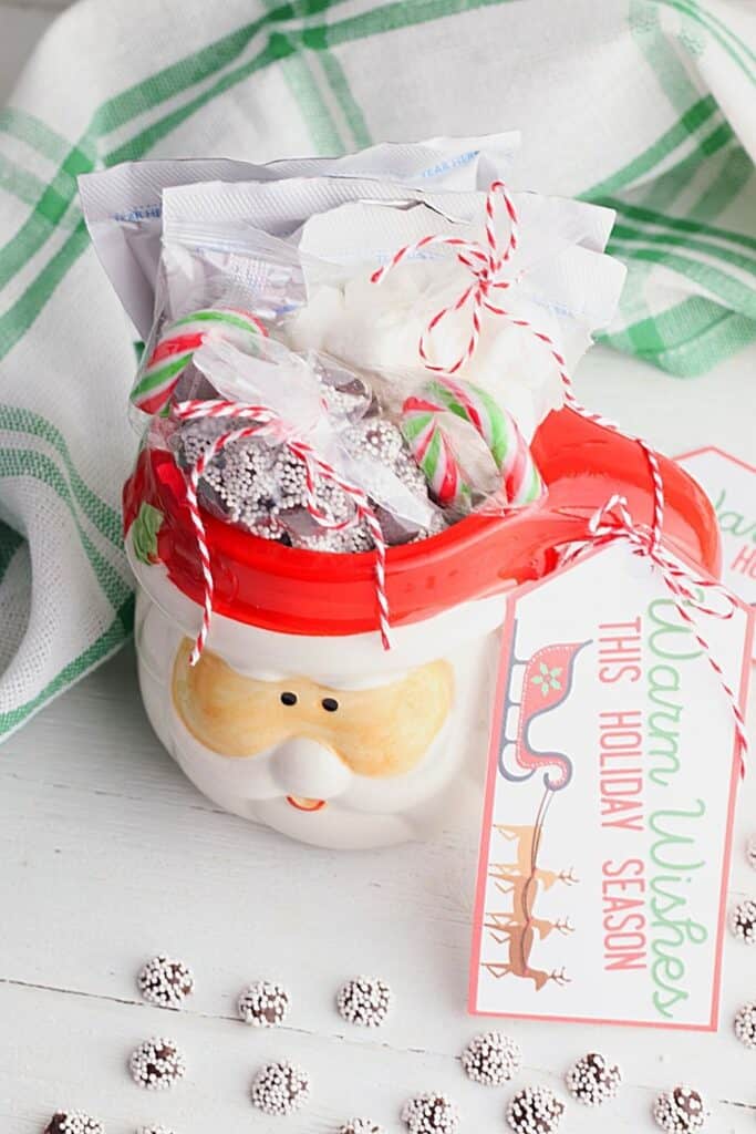 5 DIY CHRISTMAS GIFT IDEAS FROM DOLLAR TREE