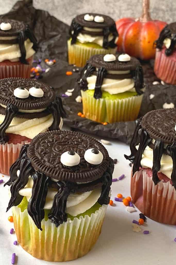 Oreo Spider Cupcakes for Halloween 