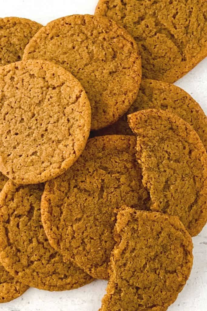 Prepare zesty and fresh-baked treats to eat during the holiday season with this recipe for Gingersnap Cookies. The recipe is simple enough and will leave you with the tastiest cookies to enjoy.