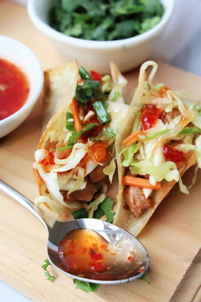 Applebee’s Copycat Wonton Chicken Tacos