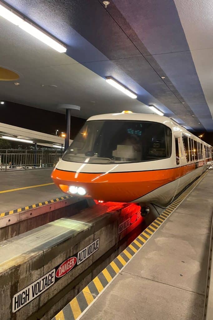 Get the most out of your upcoming Walt Disney World Trip. Be sure to follow these important Do's and Don'ts of Walt Disney World's famous complimentary transportation.