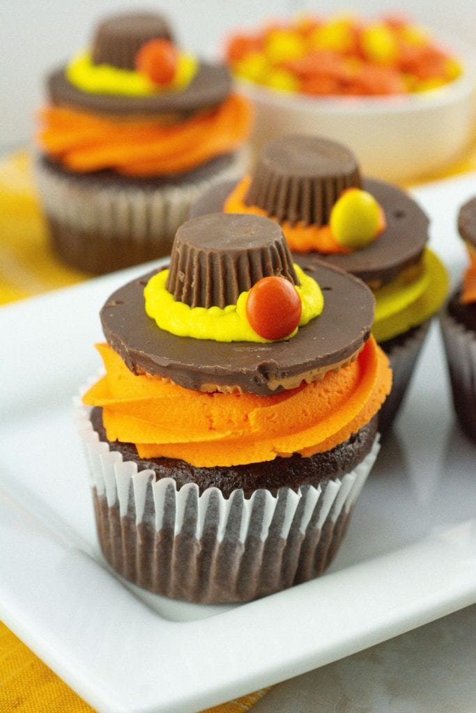 Whether you're hosting a festive Thanksgiving feast or simply want to add a touch of nostalgia to your dessert table, these Pilgrim Hat Decorated Cupcakes are a delightful tribute to the spirit of gratitude and togetherness.