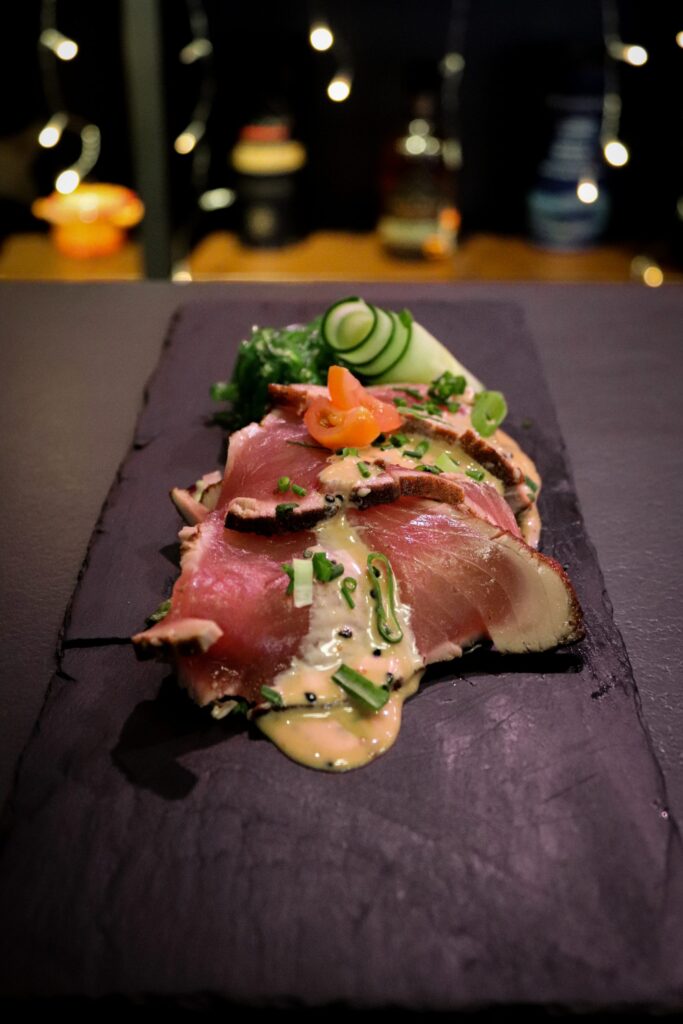 Tonijnrosbief met sesamdressing