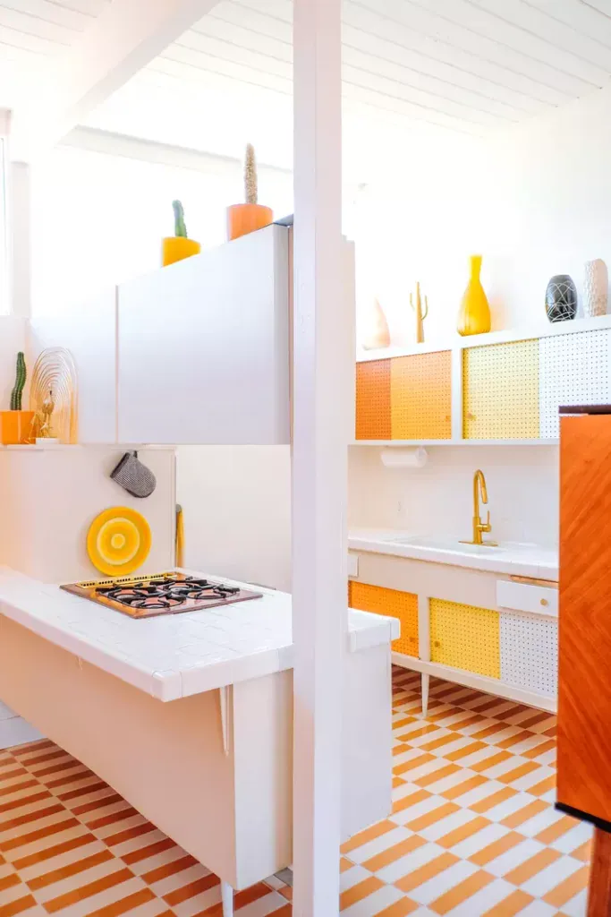 15-1-683x1024 15-1-683x1024 midcentury modern 15 Midcentury Modern Color Palette Ideas To Try 15 1 683x1024