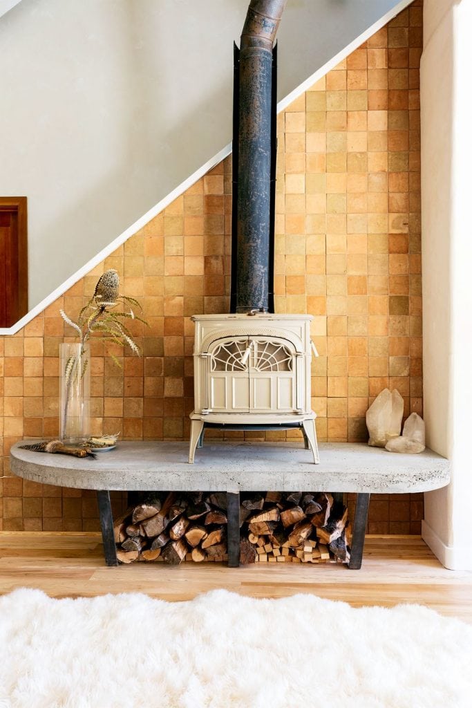 accent wall 25 Rooms That Prove You Need an Accent Wall in Your Home accent walls hbx030120tiles 001 1582660674 683x1024