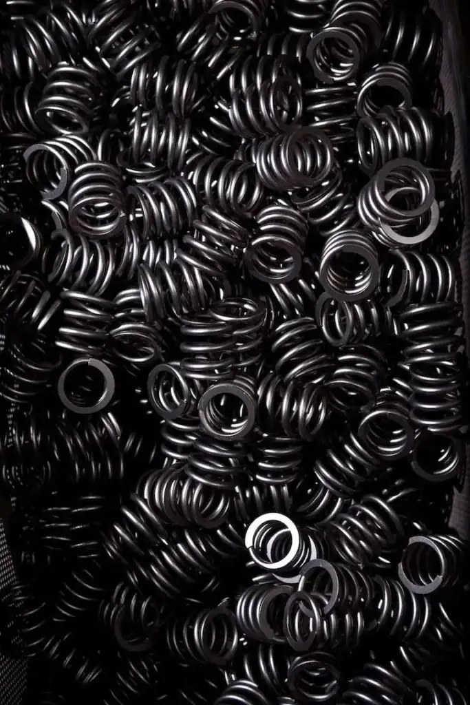 Verschiedene Druckfedern - Fertigung bei der Hans Ziller GmbH