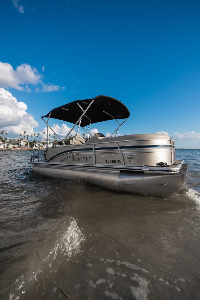 Harris Pontoon on the beach