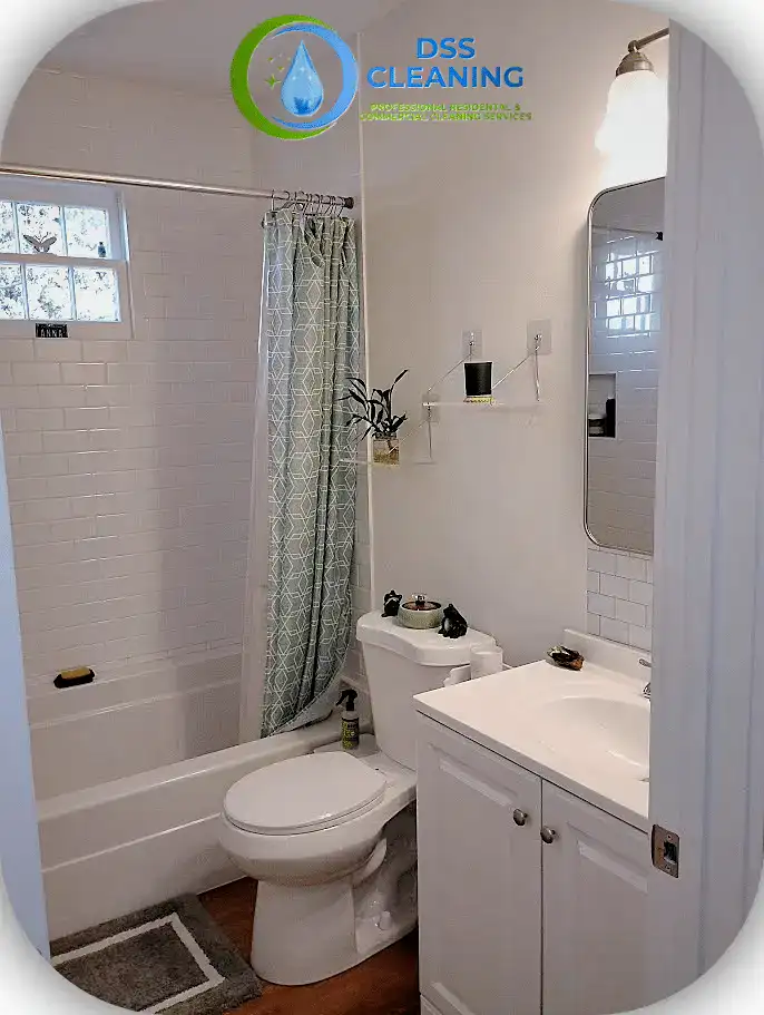 Standard Cleaning Charleston โbathroom cleaning Charleston maintenance serviceโ