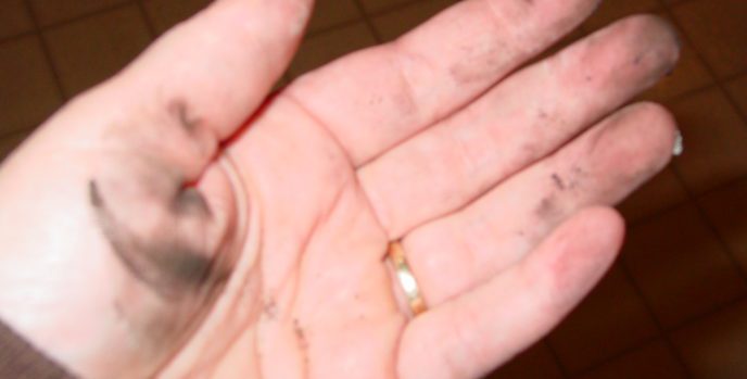 Removing ash stains from skin