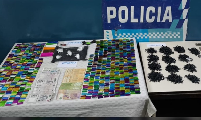Lee más sobre el artículo Cayó una familia narco que vendía droga cerca de escuelas de Longchamps