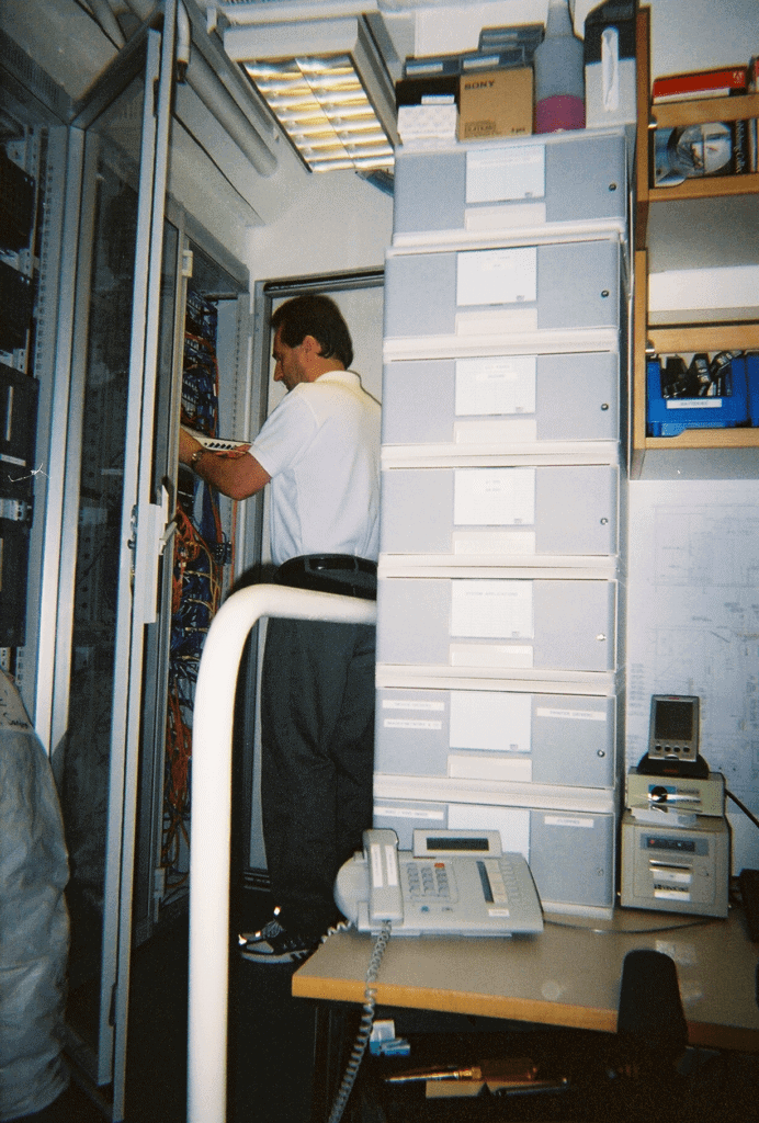 Cabling tech's