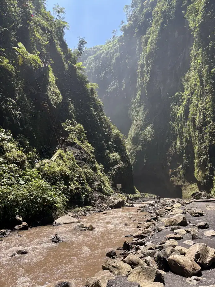 印尼瀑布Tumpak Sewu