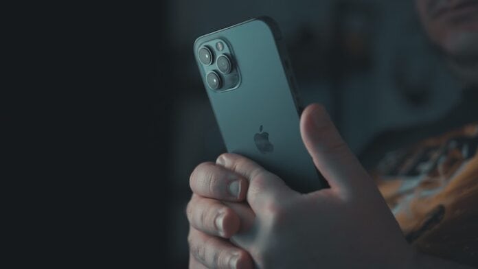 How-to-Use-and-Enable-iOS-14.5-App-Tracking-Blocker-Feature-on-iPhone How-to-Use-and-Enable-iOS-14.5-App-Tracking-Blocker-Feature-on-iPhone