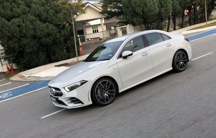 Mercedes-Benz A35 4MATIC