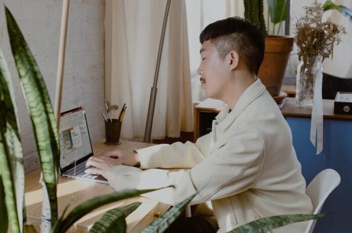 How-to-Generate-and-Create-Resume-from-your-LinkedIn-Profile