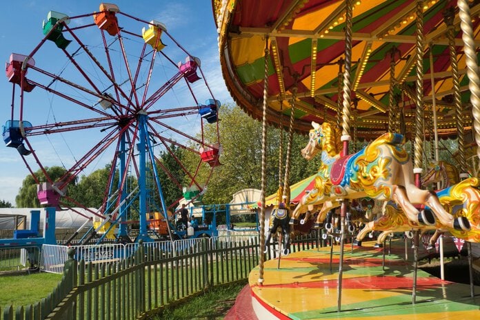 Shocking footage of an amusement ride breaking apart in Saudi Arabia is going vi
