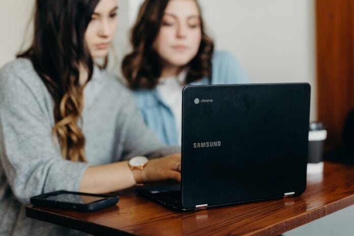 How-to-Hard-Reset-or-Factory-Reset-Settings-on-a-Chromebook