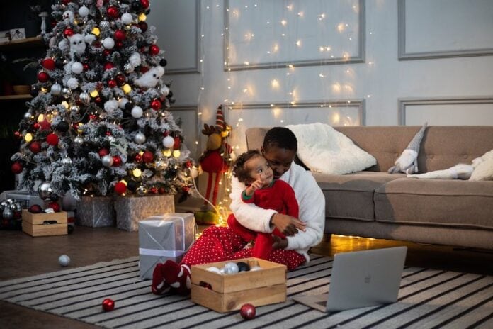 Stream-Free-Holiday-Movies-and-Shows-on-Samsung-TV-Plus