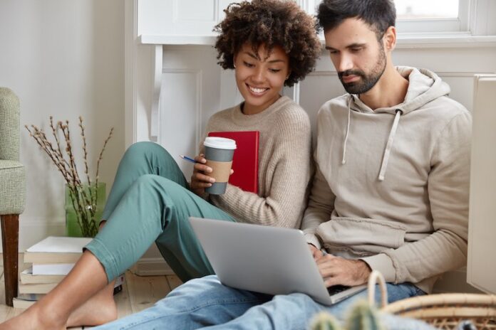 How to Play Downloaded Online Videos on Mac and Windows 10