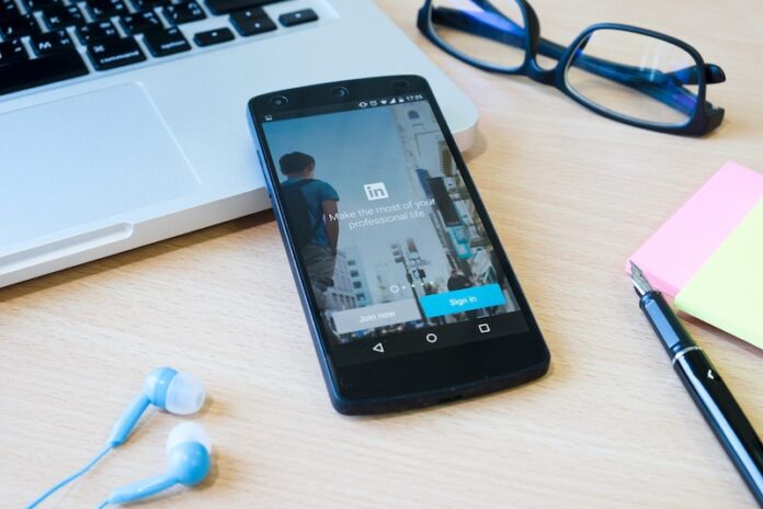 How-to-Access-and-See-Who-Viewed-Your-LinkedIn-Profile How-to-Access-and-See-Who-Viewed-Your-LinkedIn-Profile