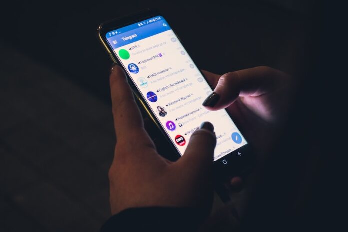 How-to-Hide-or-Turn-Off-Last-Seen-Online-Time-Tracker-in-Telegram-App How-to-Hide-or-Turn-Off-Last-Seen-Online-Time-Tracker-in-Telegram-App