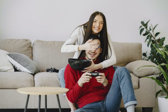 How-to-Watch-or-Stream-Hulu-on-Xbox-360-One-or-Series-X-and-S-Consoles How-to-Watch-or-Stream-Hulu-on-Xbox-360-One-or-Series-X-and-S-Consoles
