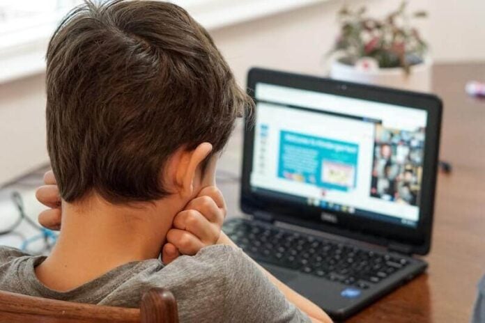 How-to-Fix-Microsoft-Family-Safety-App-Feature-Not-Working-on-Windows-10 How-to-Fix-Microsoft-Family-Safety-App-Feature-Not-Working-on-Windows-10