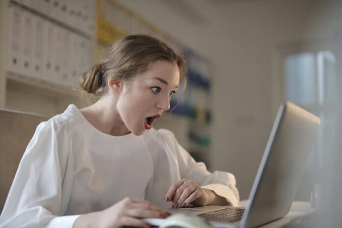 How-to-Fix-Blank-Page-or-White-Screen-of-Death-Google-Chrome-Issue How-to-Fix-Blank-Page-or-White-Screen-of-Death-Google-Chrome-Issue