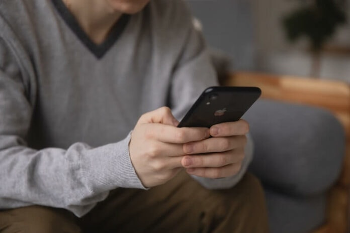 7-Things-to-Keep-in-Mind-While-Streaming-on-Your-iPhone-Device 7-Things-to-Keep-in-Mind-While-Streaming-on-Your-iPhone-Device