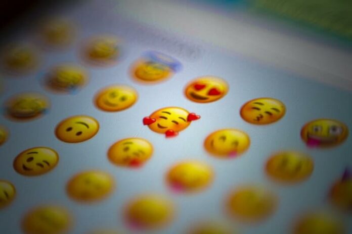 How-to-Set-Use-Emoji-in-your-WiFi-Network-Name-or-Router-SSID How-to-Set-Use-Emoji-in-your-WiFi-Network-Name-or-Router-SSID