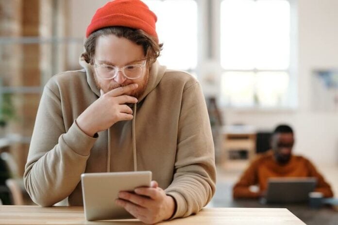 Fix-Apple-ID-or-iCloud-Backup-Greyed-Out-in-iPhone-or-iPad-Device-Settings