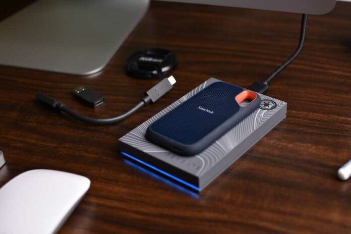 How-to-Download-and-Install-Firmware-Updates-for-SanDisk-Extreme-SSD How-to-Download-and-Install-Firmware-Updates-for-SanDisk-Extreme-SSD