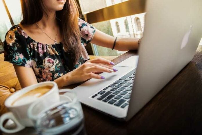 How-to-Fix-Text-Disappearing-While-Scrolling-Document-on-Google-Docs How-to-Fix-Text-Disappearing-While-Scrolling-Document-on-Google-Docs