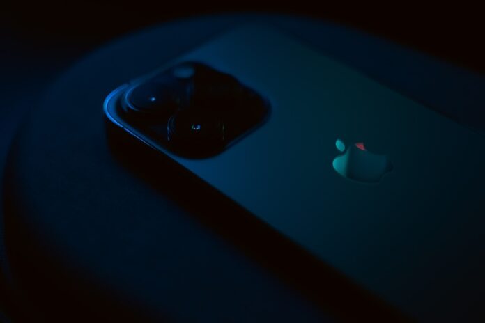 How to Properly Clean your Titanium iPhone 15 Pro to Avoid Discoloration Issues