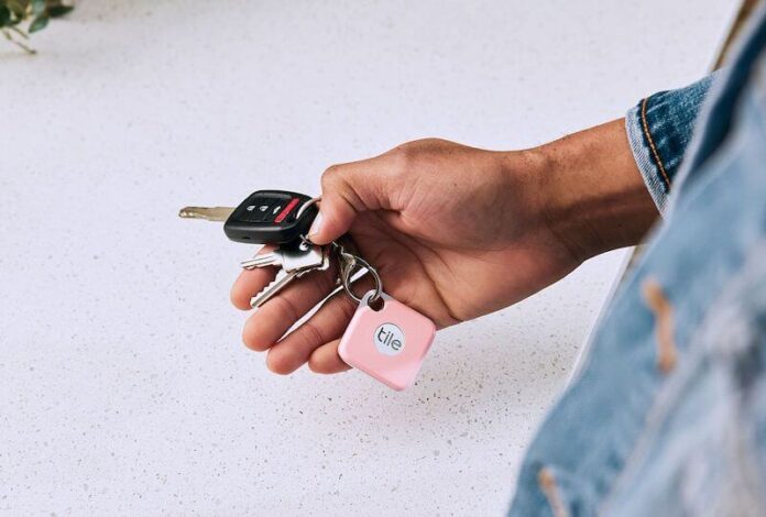 How-to-Reset-Deactivate-or-Transfer-a-Tile-Bluetooth-Tracker How-to-Reset-Deactivate-or-Transfer-a-Tile-Bluetooth-Tracker