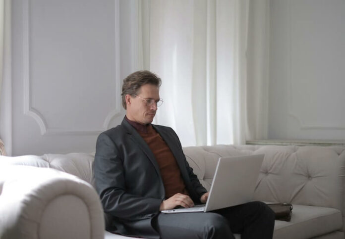 How-to-Manage-Multiple-Microsoft-365-Accounts-on-One-Device-at-the-Same-Time How-to-Manage-Multiple-Microsoft-365-Accounts-on-One-Device-at-the-Same-Time