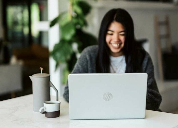 You-can-Now-Mute-Unmute-Mic-from-Windows-Taskbar-on-Microsoft-Teams-Meetings You-can-Now-Mute-Unmute-Mic-from-Windows-Taskbar-on-Microsoft-Teams-Meetings