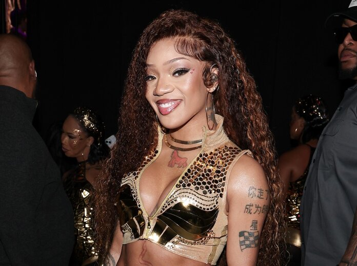 Boo'd Up?  Fans think GloRilla low-key posted Brandon Ingram's tattoos in her bi