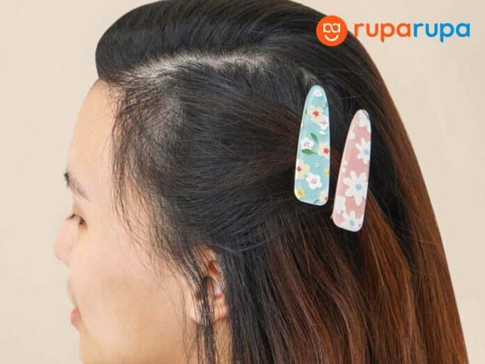 Ataru Triangle Hair Clip - Gold (1) types of women's hair accessories