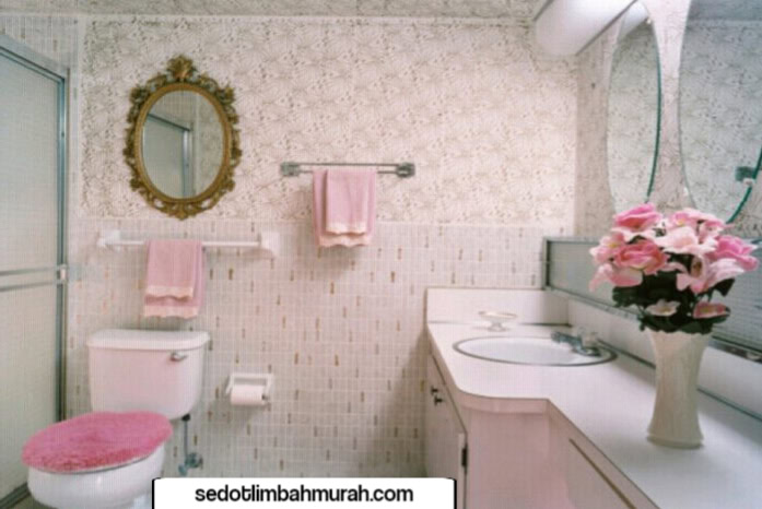cara membersihkan kamar mandi