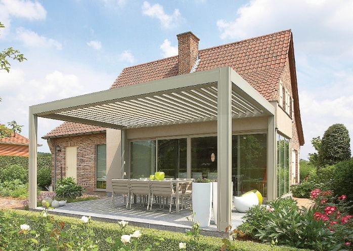 renson-camargue-over-patio-area