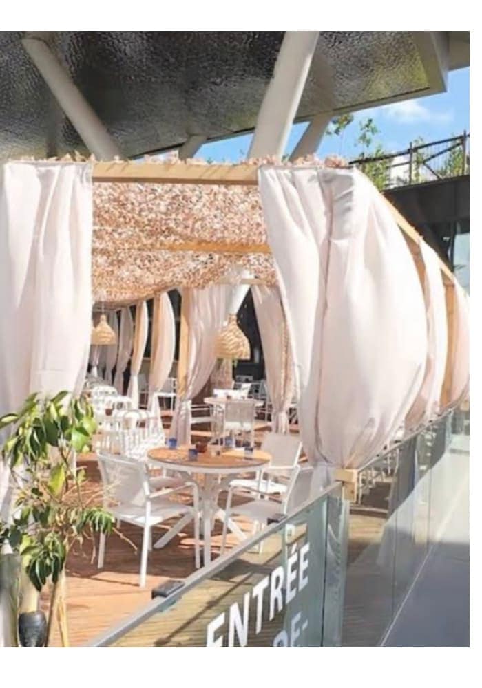 terrasse ombragée à Metz idéale pour faire une pause fraîche quand il fait très chaud