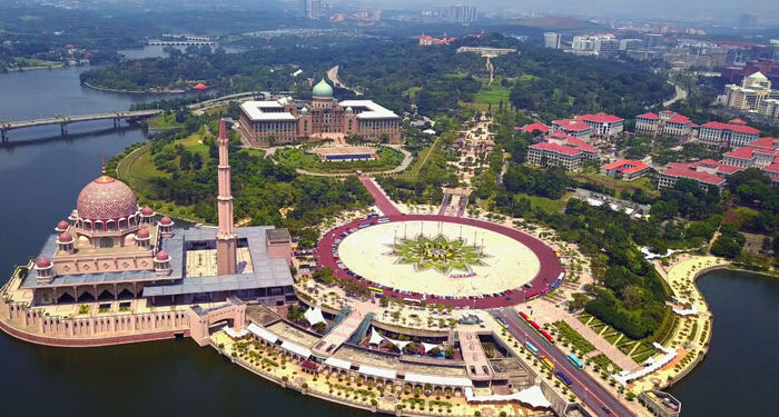 The development of Malaysia’s takaful market has featured in the government’s plans and, as a result, the growth of the market and the rise in adoption of Islamic finance products over the last decade has been pronounced.