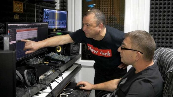 студия звукозаписи Киев studio master, запись песни в студии, запись вокала, обработка вокала, аранжировка на заказ, сведение, мастеринг, подарочный сертификат на запись песни, песня в подарок, звукозапись на выезде, видеосъемка, видеомонтаж, портфолио, цены и услуги, наши контакты, обучение steinberg cubase, Константин Тетруев автор исполнитель, оцифровка видеокассет, наша команда, студія звукозапису Київ studio master, запис пісні в студії, запис вокалу, обробка вокалу, аранжування на замовлення, зведення, мастеринг, подарунковий сертифікат на запис пісні, пісня в подарунок, звукозапис на виїзді, відеозйомка, відеомонтаж, портфоліо, ціни та послуги, наші контакти, навчання steinberg cubase, Костянтин Тетруєв автор виконавець, оцифрування відеокасет, наша команда, Віктор Павлік