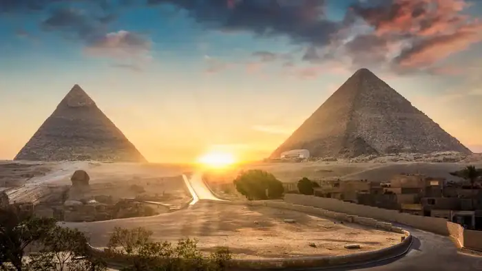 10 Days Egypt Tour with Sharm El Sheikh at the Pyramids of Giza