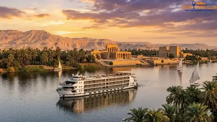 5 star Nile cruise during the 10 Days Egypt Holiday Package